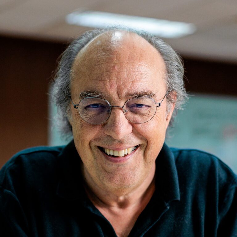 Headshot of Prof. José Ignacio Latorre