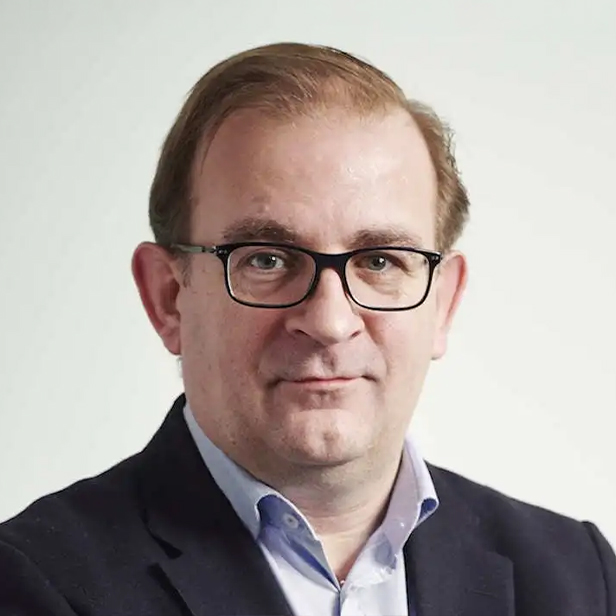Headshot of Mark Barnett